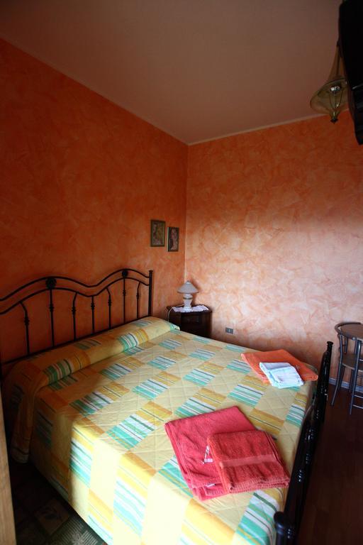 Casa Albergo La Terza Stella Agira Quarto foto
